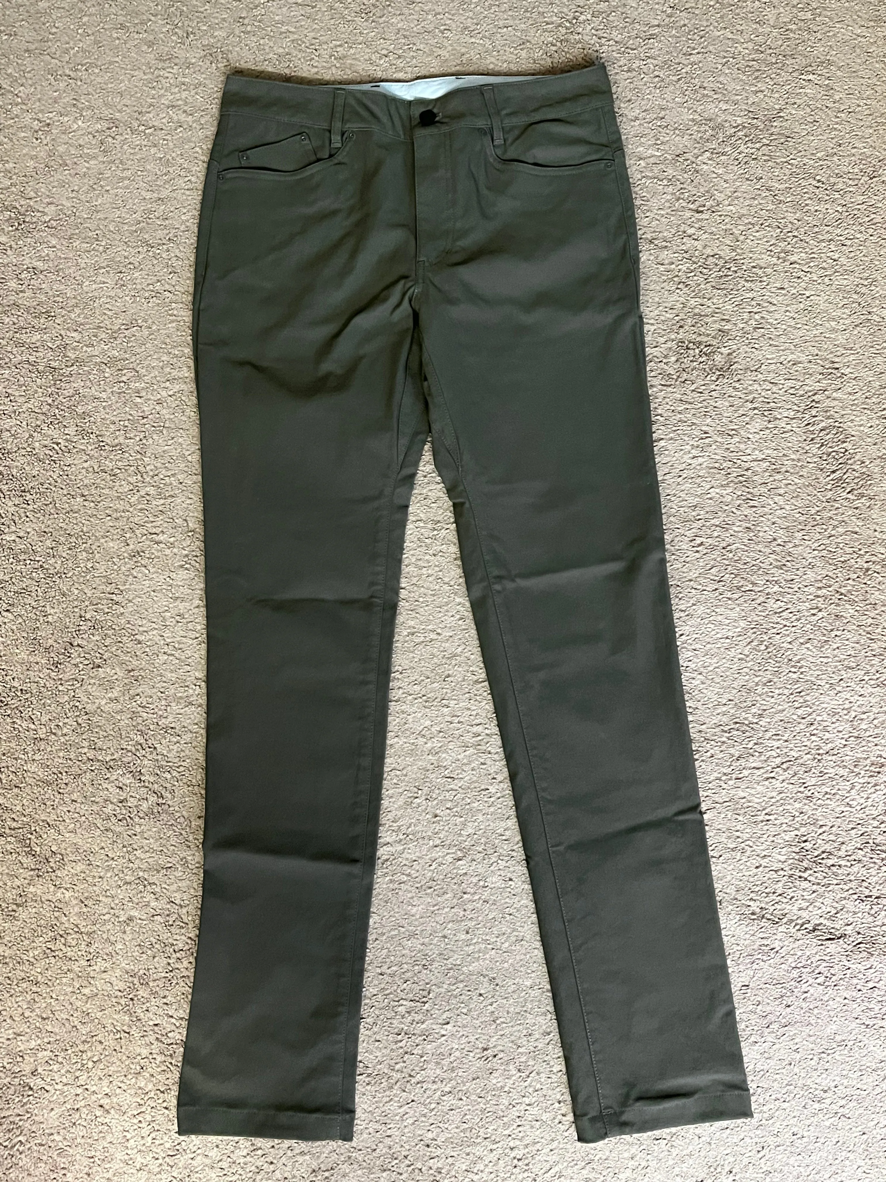 Outlier Bombwork - olive - 32 x 33