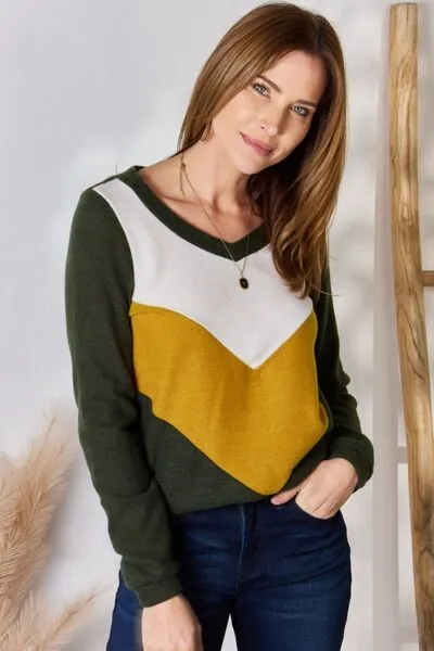 Women's Hailey & Co Full Size Colorblock V-Neck Blouse